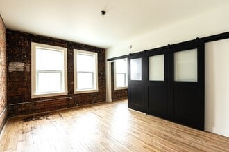 The Charlotte Apartments in Detroit, MI - Building Photo - Building Photo