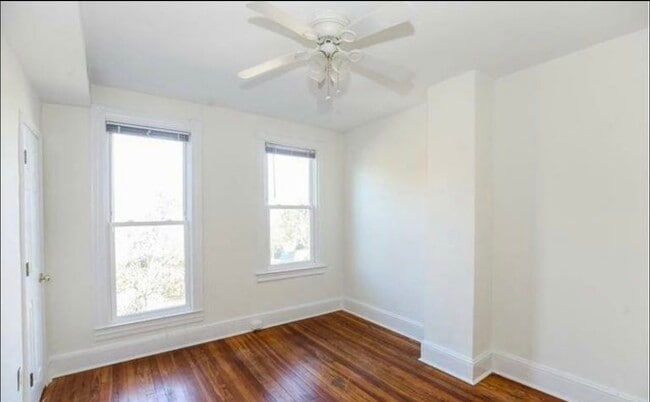 property at 1423 E St NE