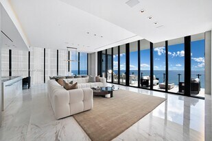 17141 Collins Ave in Sunny Isles Beach, FL - Building Photo