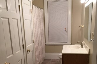 206 Adams St, Unit 2 in Abington, MA - Building Photo - Building Photo