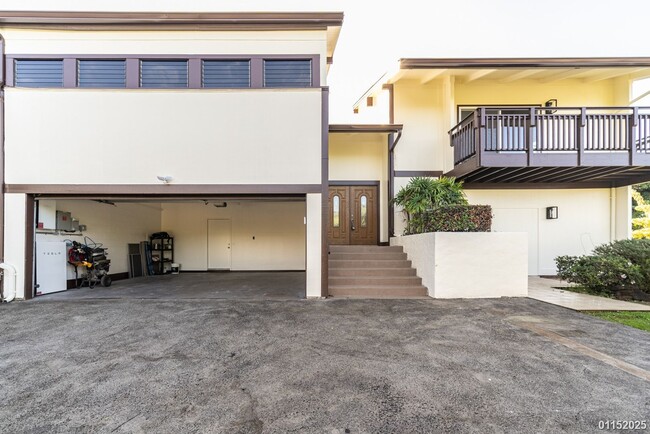 property at 99-1010-1017 Kahua Pl