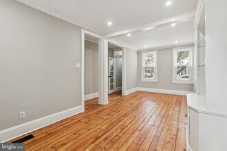 161 Mifflin St in Philadelphia, PA - Building Photo - Building Photo