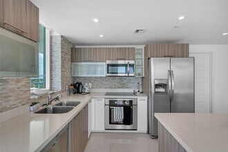 6700 Indian Creek Dr, Unit 1202 in Miami Beach, FL - Building Photo - Building Photo