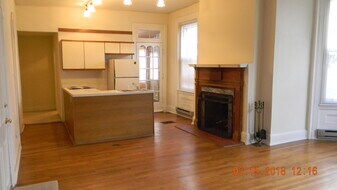 418 N High St, Unit 1 North in West Chester, PA - Building Photo