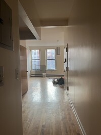 241 W 122nd St, Unit #2 in New York, NY - Building Photo - Building Photo