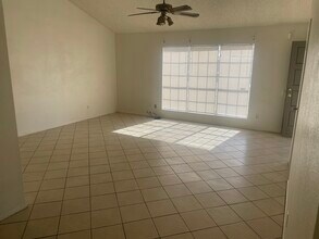 5238 N 74th Dr in Glendale, AZ - Building Photo - Building Photo