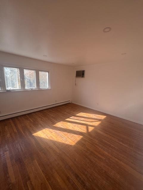 45 Edwards Ct in Bayonne, NJ - Building Photo - Building Photo