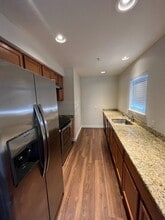 Kandila Townhomes in Federal Way, WA - Building Photo - Interior Photo