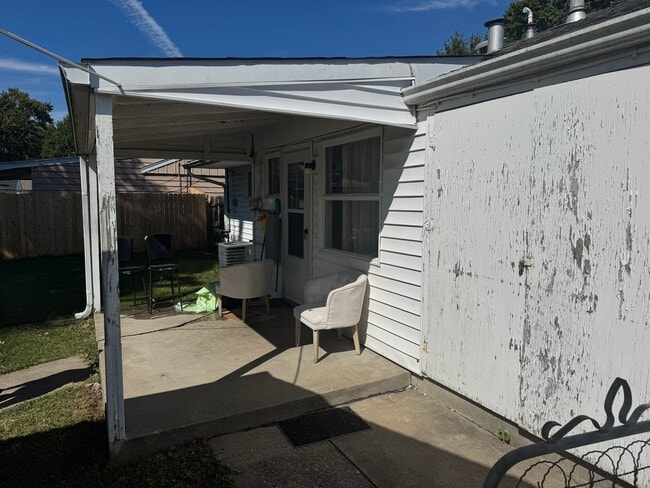 4828 Warbler Way in Louisville, KY - Building Photo - Building Photo