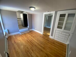 158 Broad St in Claremont, NH - Building Photo - Building Photo