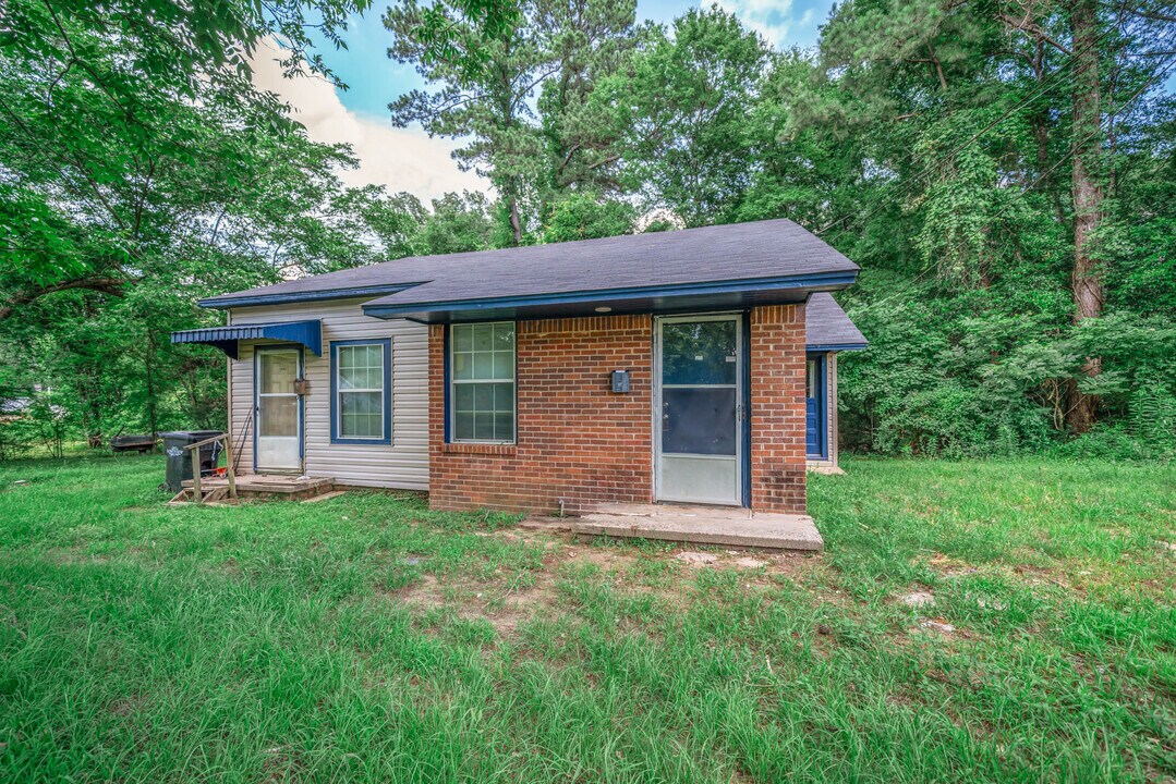 1508 S 12th St, Unit 1508 in Longview, TX - Building Photo