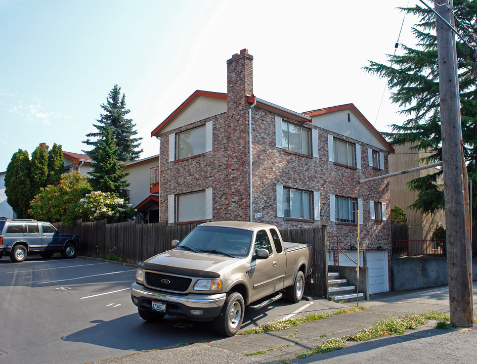 1756 58th St in Seattle, WA - Building Photo