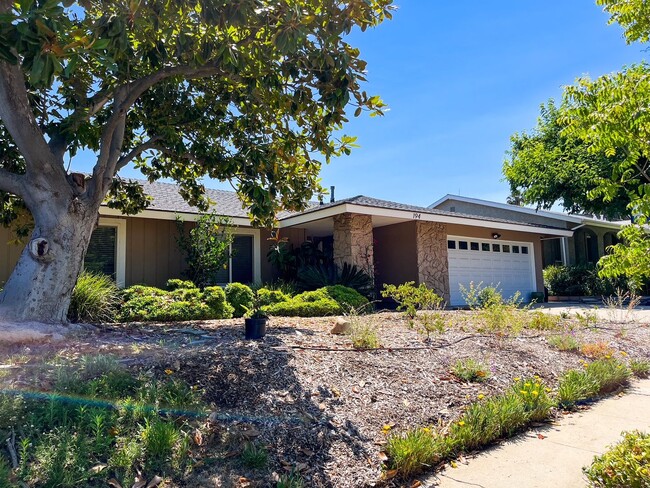 194 Charro Ave