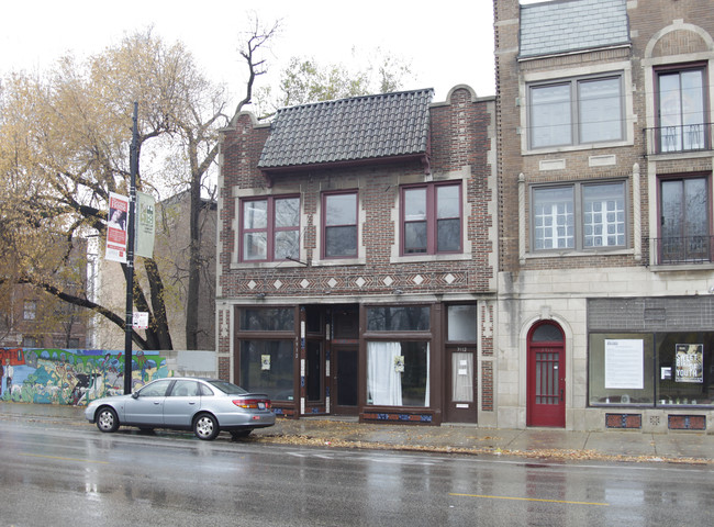 3912 N Clark St in Chicago, IL - Foto de edificio - Building Photo