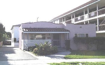 1128 Irving Ave in Glendale, CA - Building Photo - Building Photo