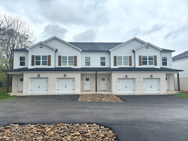 632 Cumberland Pointe Ln in Bowling Green, KY - Building Photo - Building Photo