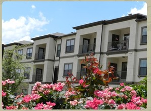 Lindbergh Parc Senior Apartments in Fort Worth, TX - Building Photo - Building Photo