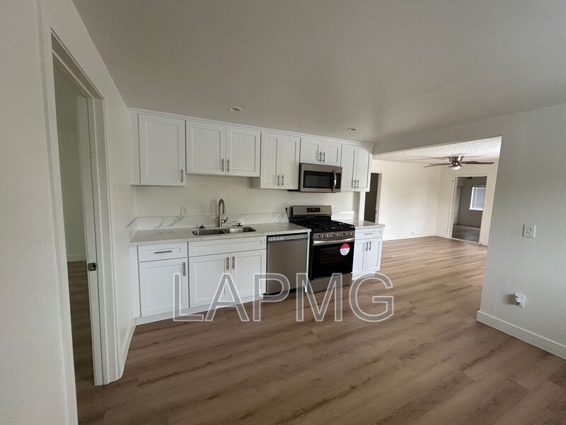 3824 W 104th St in Inglewood, CA - Building Photo