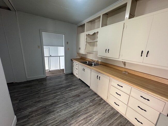 22 Delaware Ave in Danville, IL - Building Photo - Building Photo