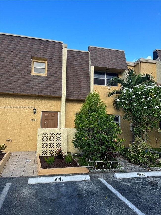 property at 5841 Blueberry Ct