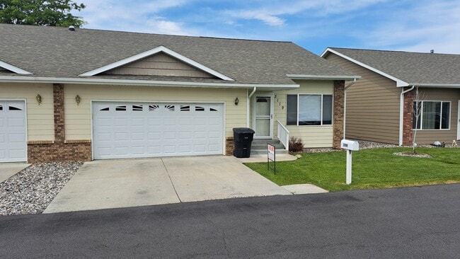 3119 New Hope Dr
