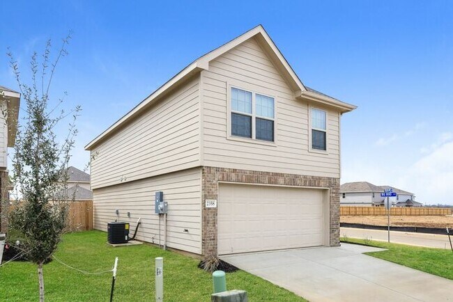 2358 Redlove Dr in San Antonio, TX - Building Photo - Building Photo