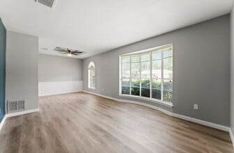 16310 Autumn Wind Dr in Houston, TX - Building Photo - Building Photo