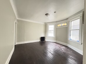 267 Halsted St, Unit 1 in East Orange, NJ - Building Photo - Building Photo