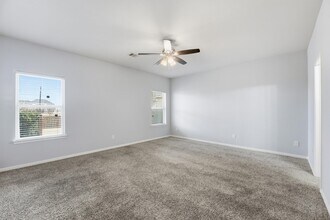 719 Longstreet Dr in Richmond, TX - Building Photo - Building Photo