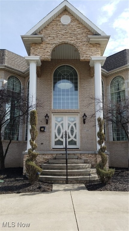 property at 1911 E 73rd St