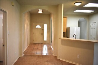 18314 Manorcliff Ln in Katy, TX - Building Photo - Building Photo
