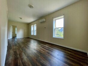 14 Dwight St in Bristol, CT - Building Photo - Building Photo