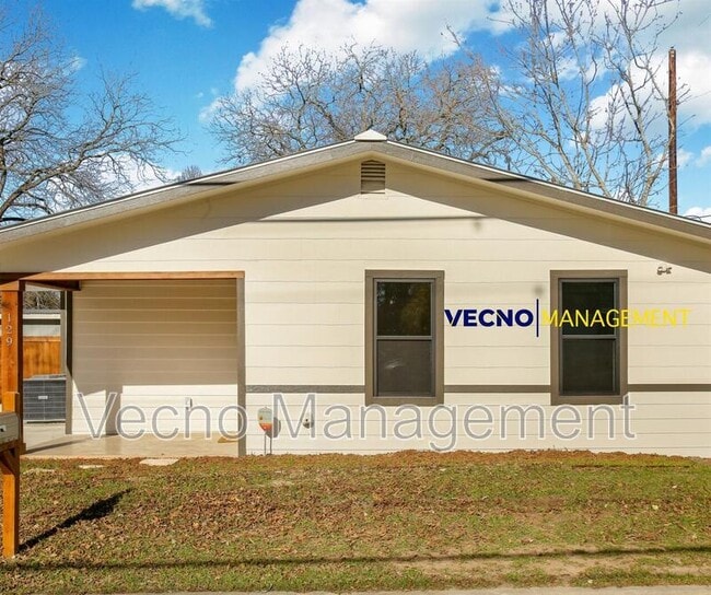 property at 129 E Torrey St