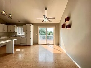 6714 N 110th Ave in Omaha, NE - Building Photo - Building Photo