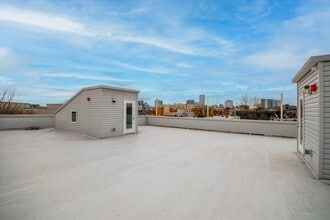 649 N 35th St in Philadelphia, PA - Building Photo - Building Photo