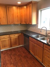 309 N 10th St in Selah, WA - Building Photo - Building Photo