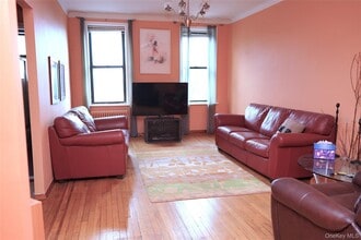 313 Brightwater Ct in Brooklyn, NY - Building Photo - Building Photo