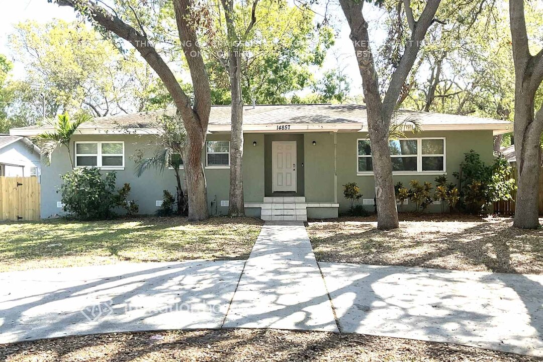 14857 Sunset St in Clearwater, FL - Building Photo