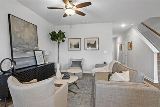 138 Paper Mill Rd in Lawrenceville, GA - Building Photo - Building Photo