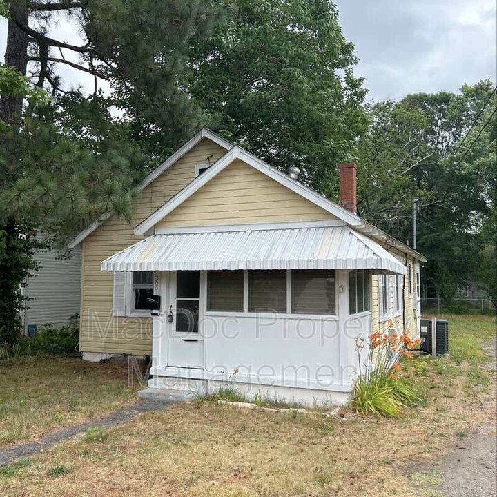 309 3rd St in Fredericksburg, VA - Building Photo