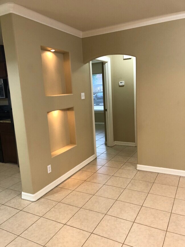 705 Pebble Crk, Unit X in Edinburg, TX - Building Photo - Building Photo