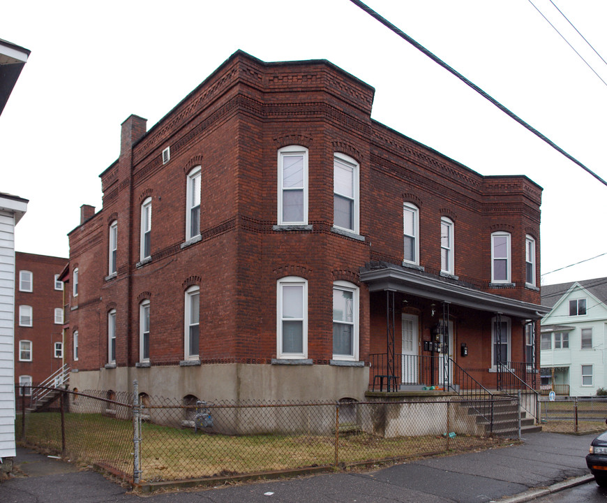 1340-1342 Dwight St in Holyoke, MA - Building Photo