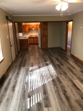 1203 Benton Ave in Johnston City, IL - Building Photo - Building Photo