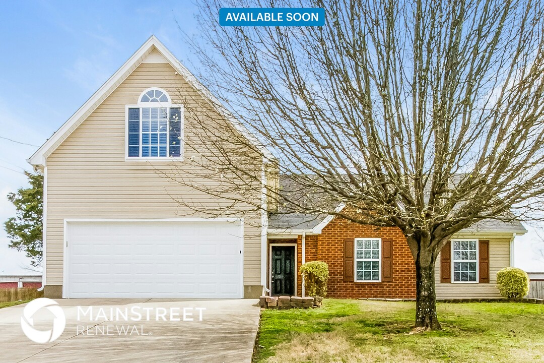 3018 Herman B Rader Dr in La Vergne, TN - Building Photo