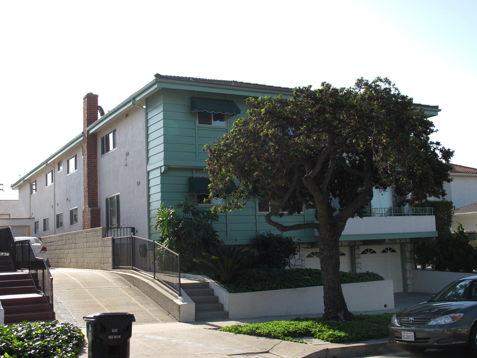 822 S Alma St in San Pedro, CA - Building Photo