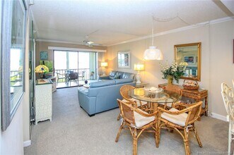 350 NE Edgewater Dr in Stuart, FL - Building Photo - Building Photo