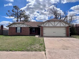 1208 NE 4th St in Moore, OK - Building Photo