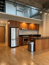 2000 S Michigan Ave, Unit 302 in Chicago, IL - Foto de edificio - Building Photo