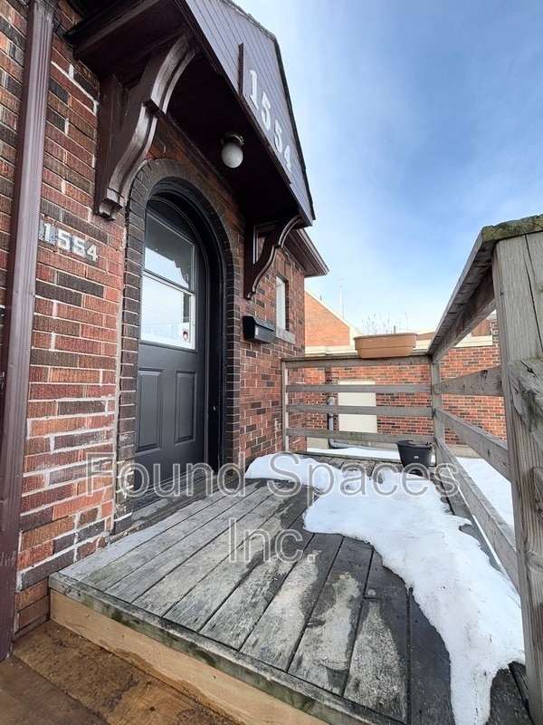 1554 Main St E in Hamilton, ON - Building Photo - Building Photo