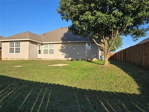 702 SW Castlewood St in Bentonville, AR - Building Photo - Building Photo